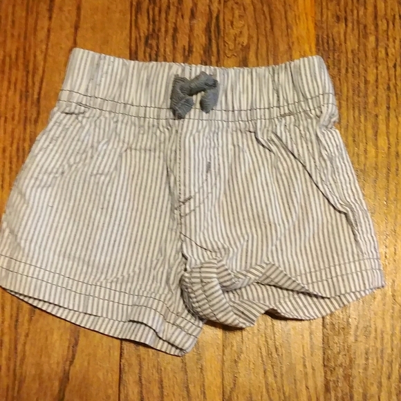 NEWBORN CLOTHING. - Picture 8 of 9